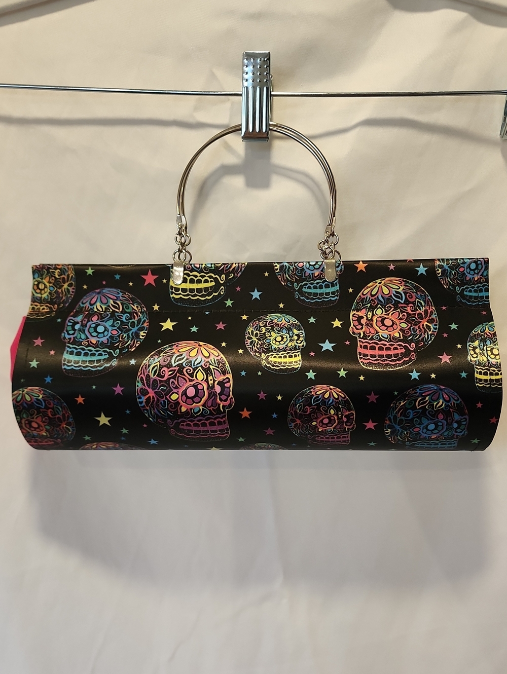 Tawi Mexican Design Black And Pink Skull-Print Clutch with Silver Metal Handle